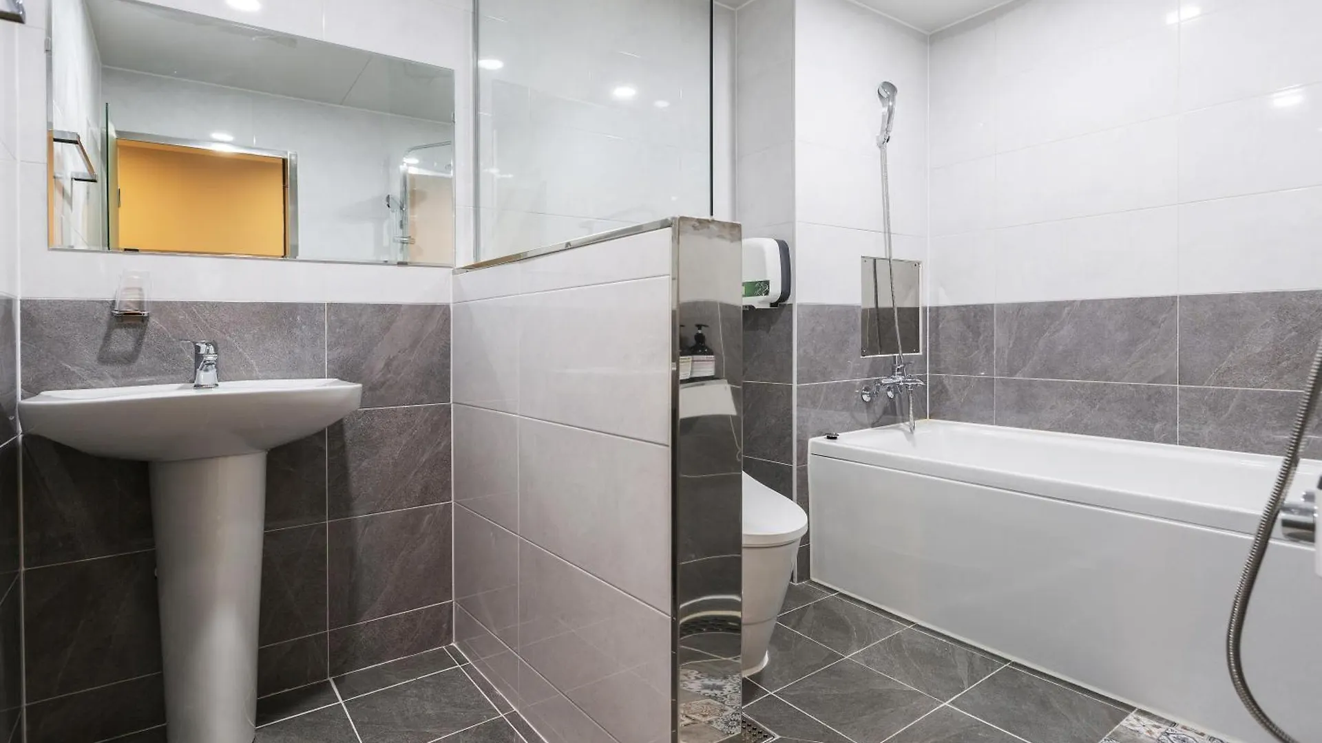 Choeup Karat Hotel Puszan 0*,