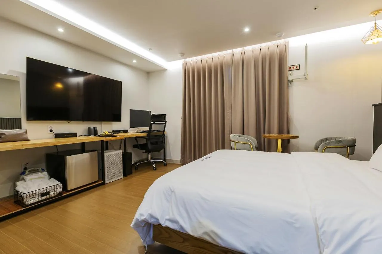Choeup Karat Hotel